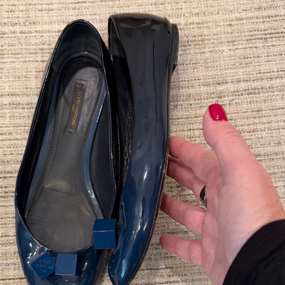 Louis Vuitton Women's Ombré Navy & Black Patent Flats 39.5 - Picture 6 of 13